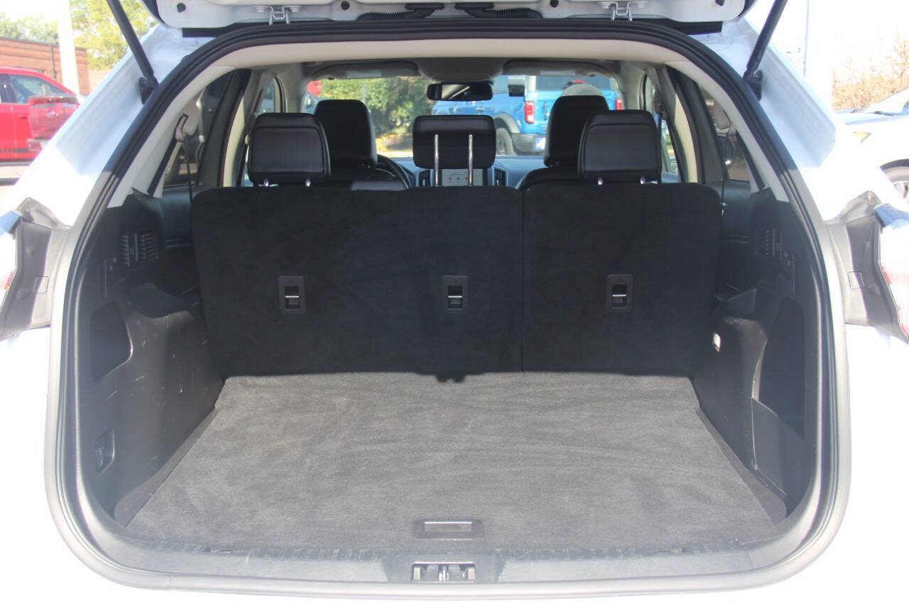 Used 2024 Ford Edge SEL AWD/4WD image 10