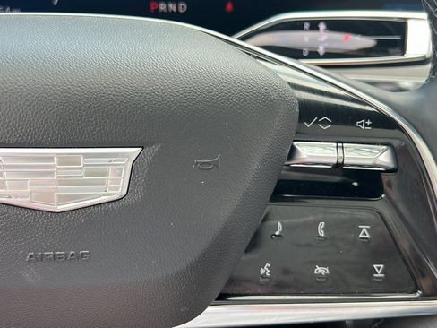 Used 2024 Cadillac Lyriq Sport image 15