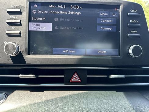Used 2023 Hyundai Elantra Blue FWD image 23