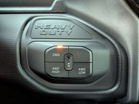 New 2025 RAM 2500 Big Horn AWD/4WD image 27