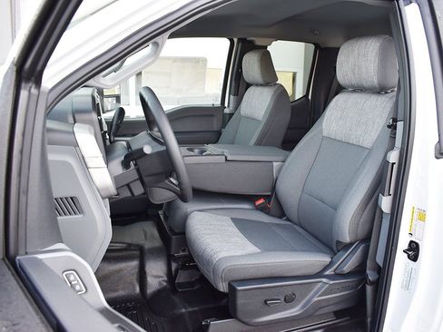 New 2026 Ford F250 XLT w/ Snow Plow/Camper Package image 5