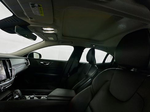 Used 2024 Volvo S60 B5 Core image 26
