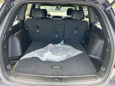 New 2026 Jeep Grand Cherokee Limited RWD image 29