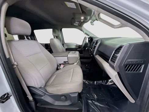 Used 2017 Ford F150 XLT RWD image 26