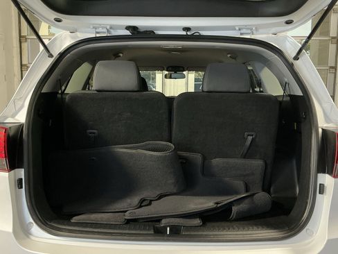 Used 2020 Kia Sorento S FWD image 25