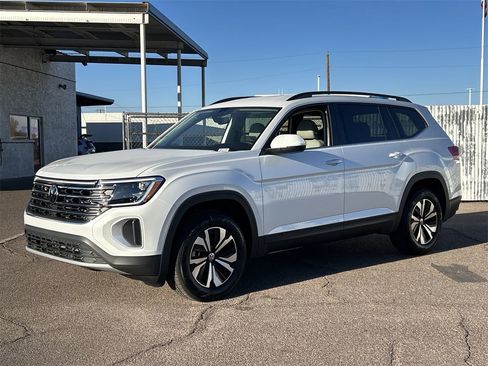 New 2026 Volkswagen Atlas SE image 3