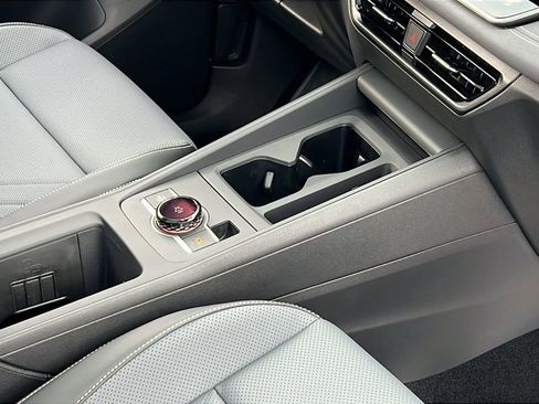 New 2026 Volkswagen Tiguan SE image 13