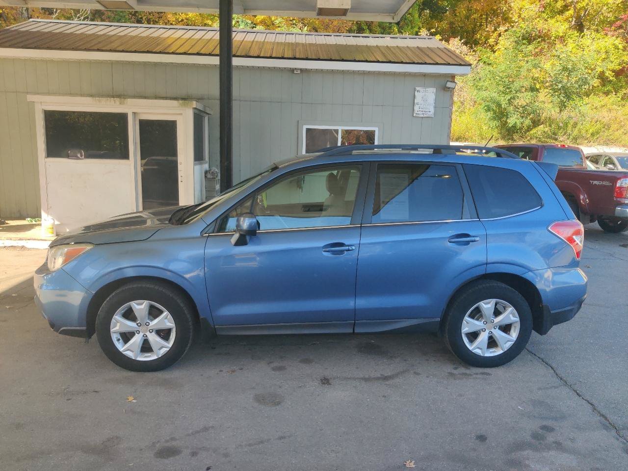 Used 2015 Subaru Forester 2.5i Limited AWD/4WD image 3