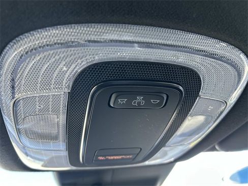 Used 2025 Hyundai Elantra Sport image 29