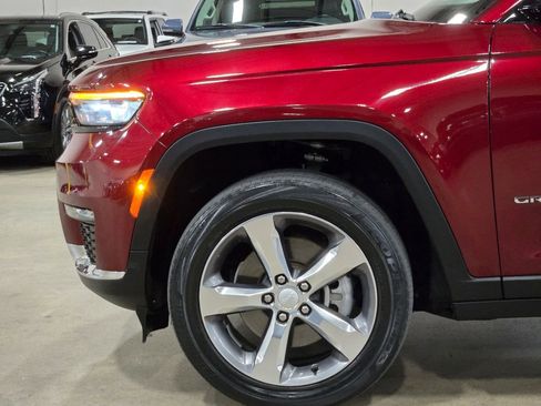 Used 2021 Jeep Grand Cherokee L Limited image 16