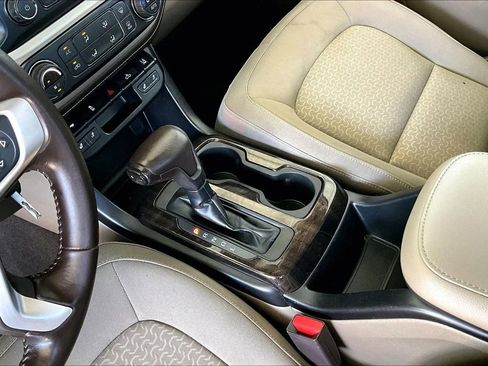 Used 2018 GMC Canyon SLE w/ SLE Convenience Package AWD/4WD image 16
