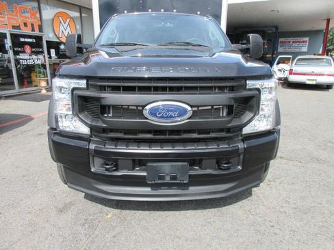 Used 2021 Ford F550 4x4 Regular Cab Super Duty w/ Power Equipment Group image 40