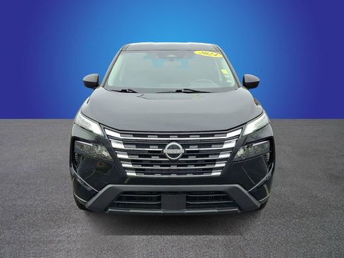 Used 2024 Nissan Rogue S image 2