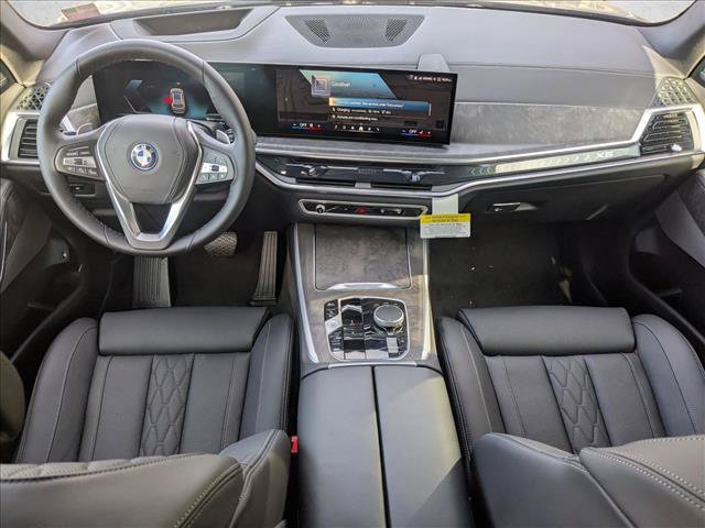 Used 2026 BMW X5 xDrive50e AWD/4WD image 15