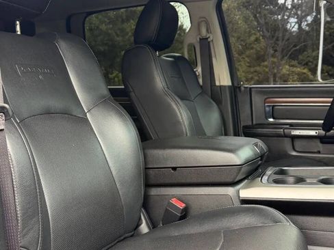 Used 2016 RAM 3500 Laramie AWD/4WD image 31