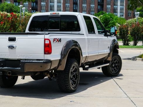 Used 2015 Ford F250 King Ranch w/ FX4 Off-Road Package AWD/4WD image 26
