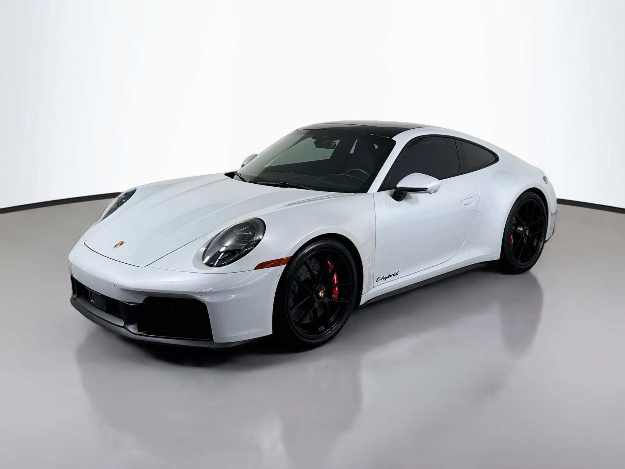 Certified 2025 Porsche 911 Carrera 4 GTS AWD/4WD image 1