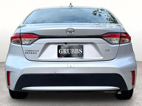 Used 2021 Toyota Corolla LE FWD image 5