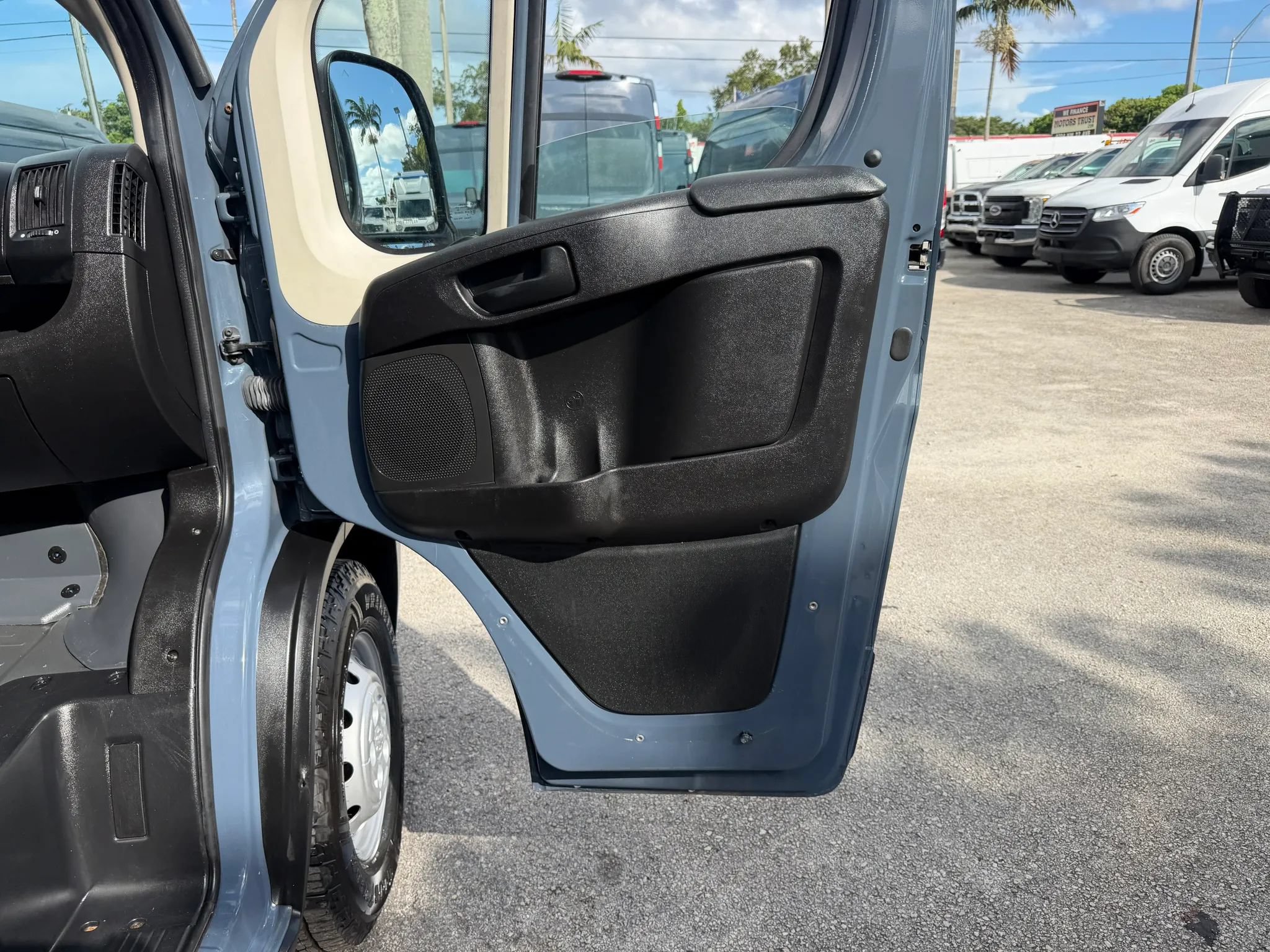 Used 2020 RAM ProMaster 3500 FWD image 12