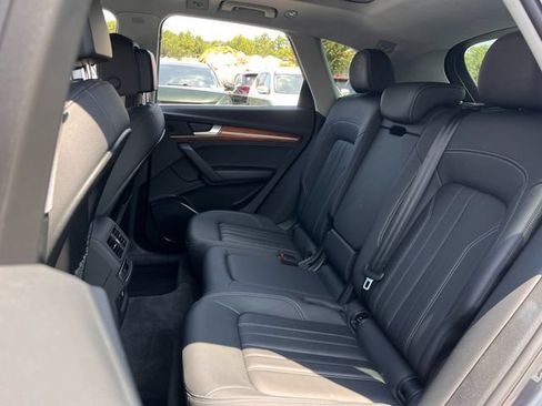 Used 2023 Audi Q5 2.0T Premium w/ Convenience Package AWD/4WD image 15