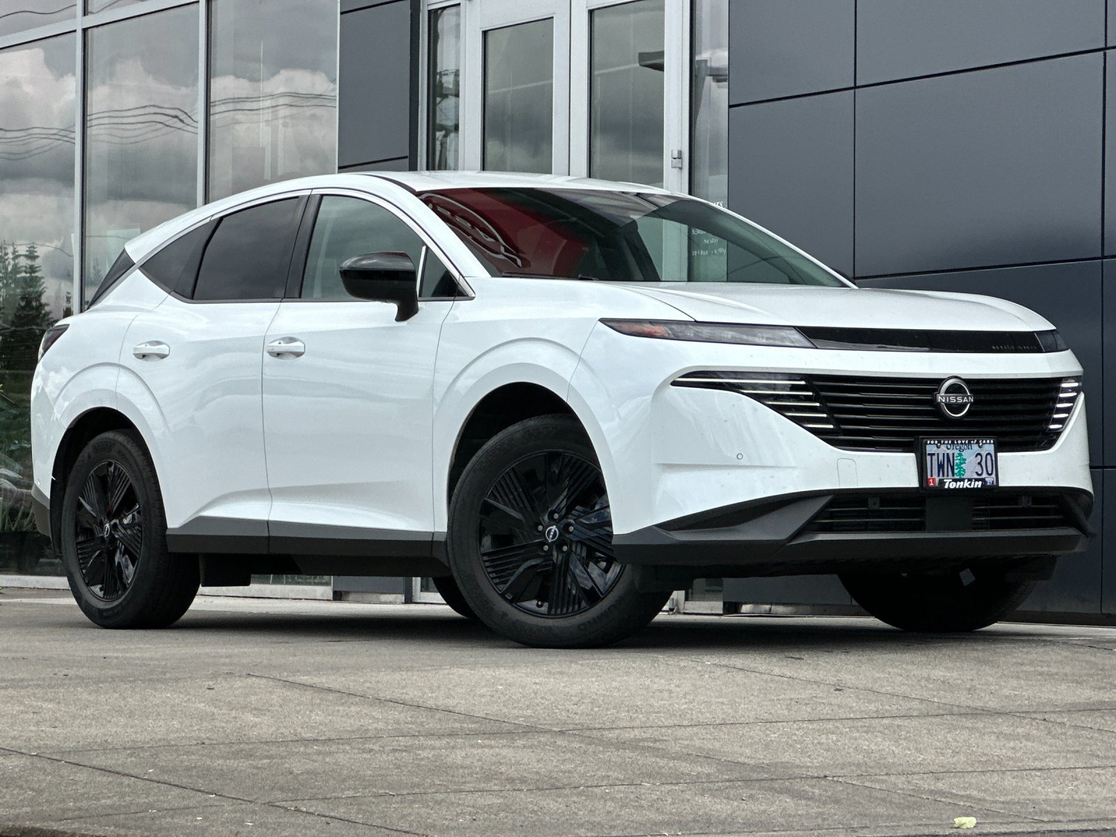 Certified 2025 Nissan Murano SV AWD/4WD image 2