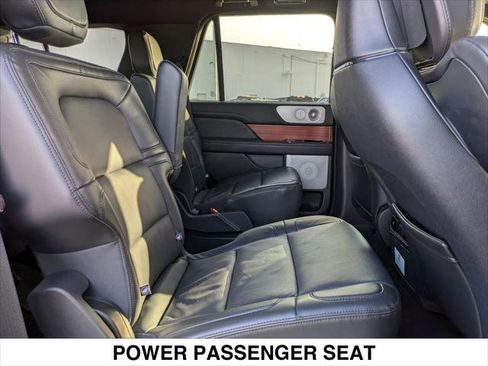 Used 2024 Lincoln Navigator Reserve image 28