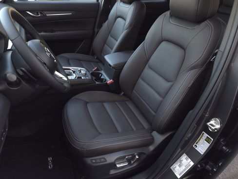 New 2025 MAZDA CX-5 Signature image 10