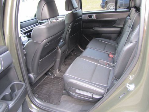 Used 2025 Hyundai Santa Fe SEL FWD image 20