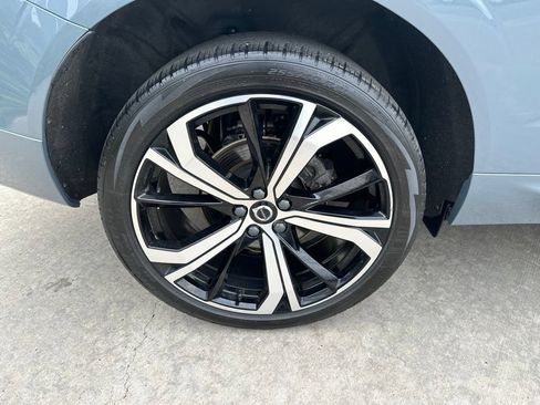 Used 2024 Volvo XC60 B5 Ultimate w/ Protection Package Premier AWD/4WD image 14