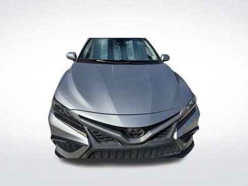 Used 2022 Toyota Camry SE FWD image 9