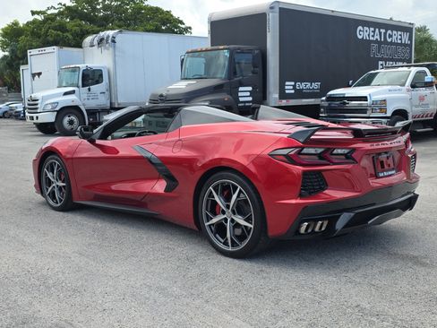 Used 2022 Chevrolet Corvette Stingray Premium Conv w/ Z51 Performance Package RWD image 5