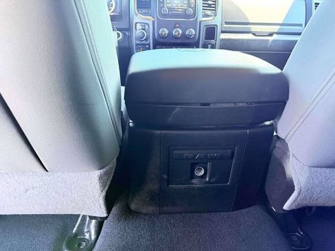 Used 2019 RAM 1500 Classic SLT w/ Protection Group AWD/4WD image 14