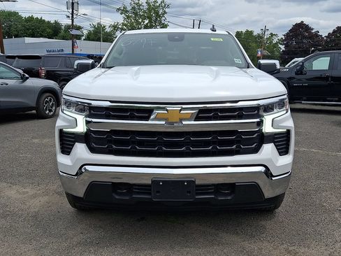 Used 2023 Chevrolet Silverado 1500 LT AWD/4WD image 2