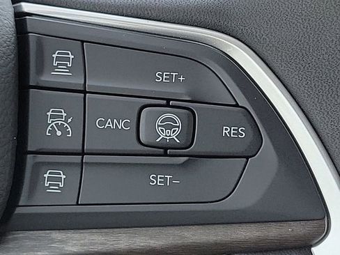 New 2026 Jeep Grand Cherokee Altitude AWD/4WD image 16