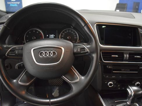 Used 2016 Audi Q5 2.0T Premium Plus w/ Technology Package image 9