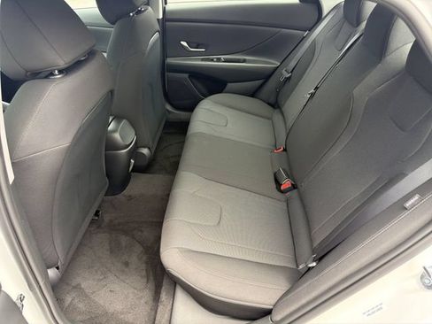 New 2026 Hyundai Elantra SE FWD image 21