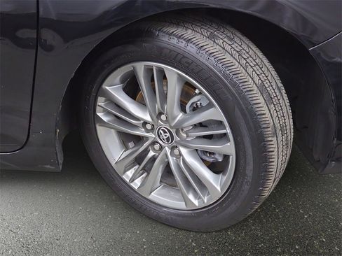 Used 2015 Toyota Camry SE image 31