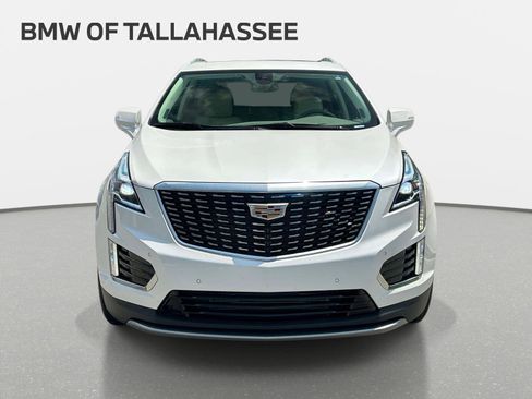 Used 2021 Cadillac XT5 Premium Luxury FWD image 2