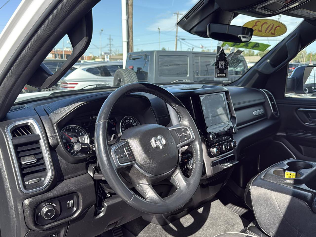 Used 2023 RAM 1500 Laramie w/ Off Road Group AWD/4WD image 10