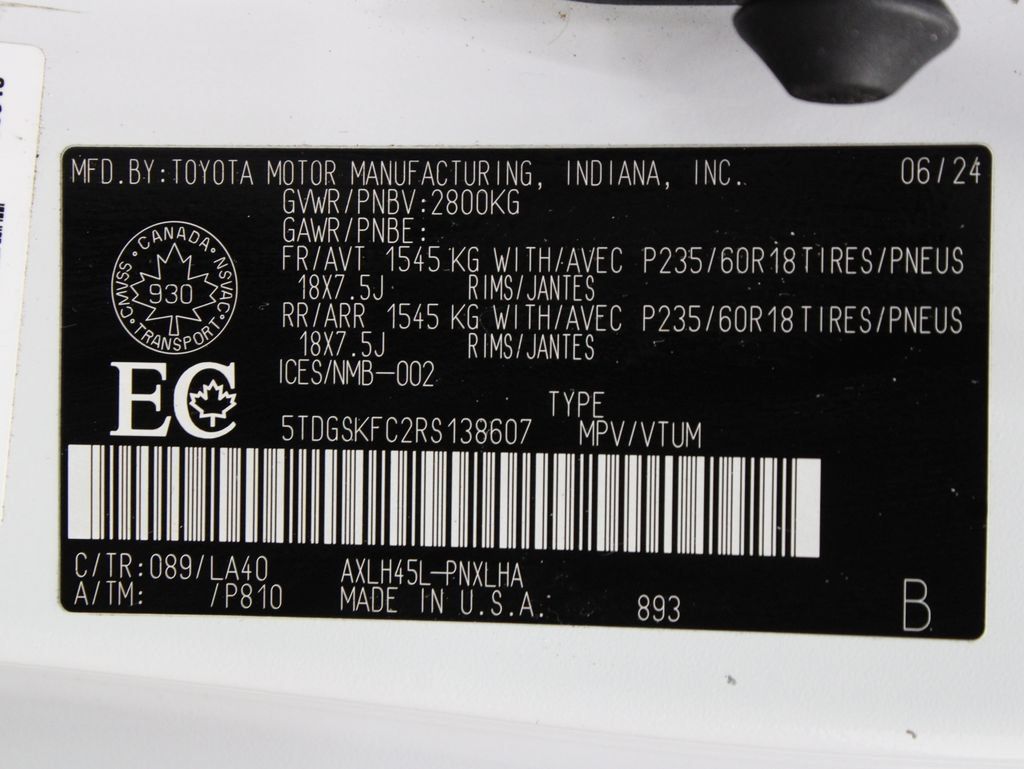 Used 2024 Toyota Sienna Limited AWD/4WD image 70