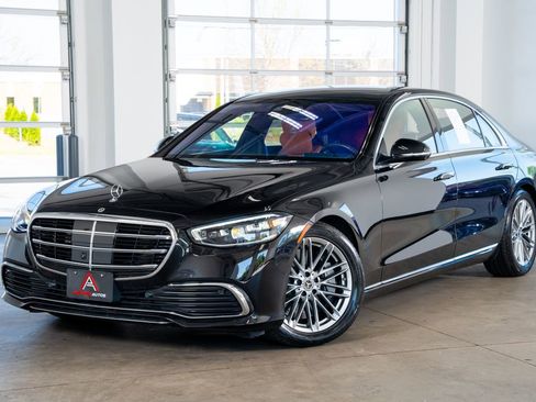 Used 2023 Mercedes-Benz S 580 4MATIC Sedan w/ Warmth & Comfort Package image 2