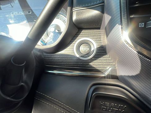 Used 2021 RAM 2500 Limited image 16