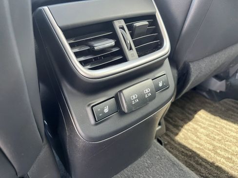 Used 2022 Subaru Outback Limited XT AWD/4WD image 36