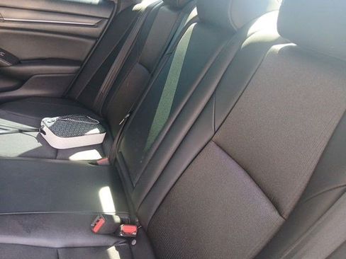 Used 2022 Honda Accord Sport image 11