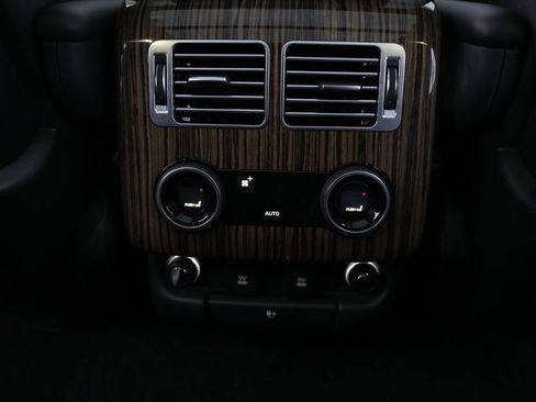 Used 2018 Land Rover Range Rover Supercharged image 43