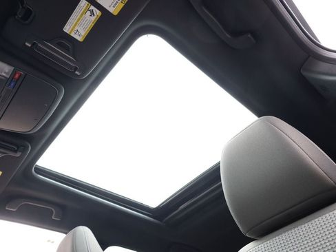 New 2026 Subaru Forester Premium AWD/4WD image 9