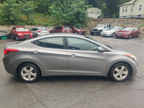 Used 2013 Hyundai Elantra GLS w/ Preferred Pkg FWD image 7