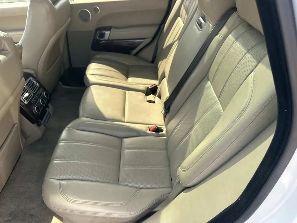 Used 2017 Land Rover Range Rover HSE AWD/4WD image 17