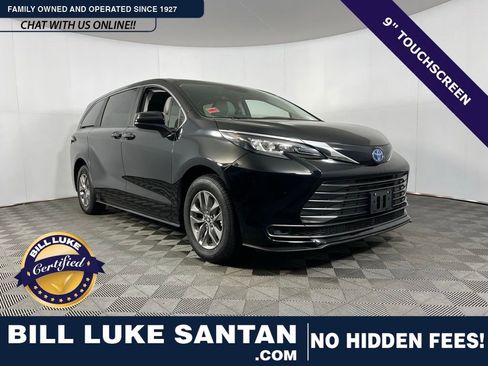 Used 2024 Toyota Sienna LE image 1
