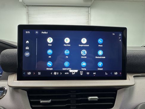 Used 2025 Ford Explorer Active w/ Active Comfort Package AWD/4WD image 19